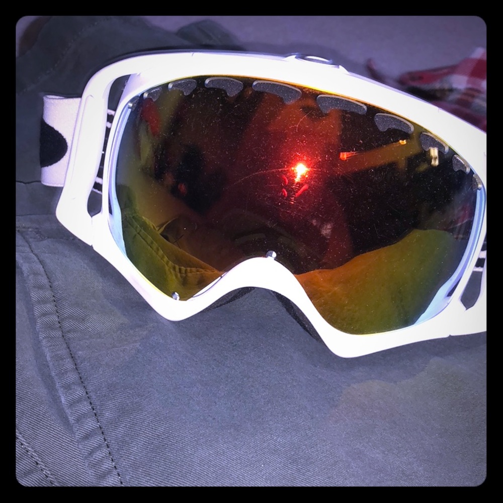 Oakley Crowbars , minor crack in the middle .
